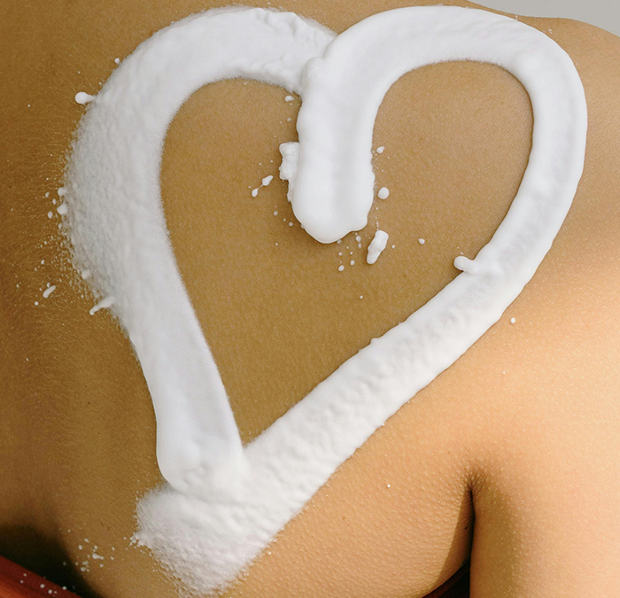 protetor solar com cor